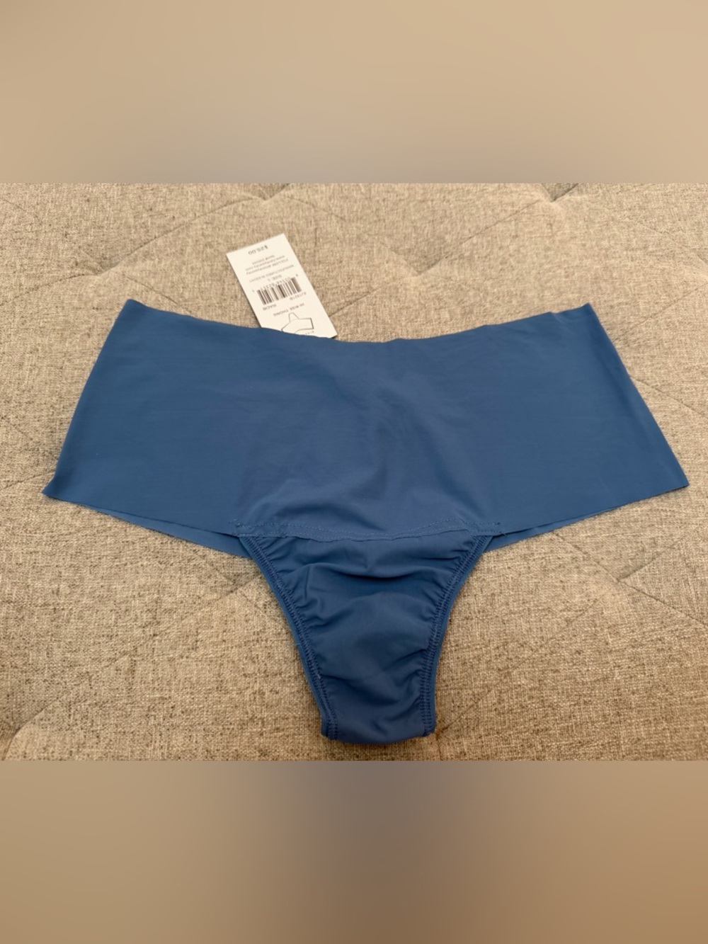NWT HANKY PANKY BREATHE SOFT HI RISE THONG BLUE SOFT HIGH RISE THONG